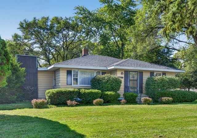 Photo 1 of Single family home for sale at 2485 E Division St, Diamond, IL 60416 | MLS# 12777598 | Listing updated on 2026-10-08