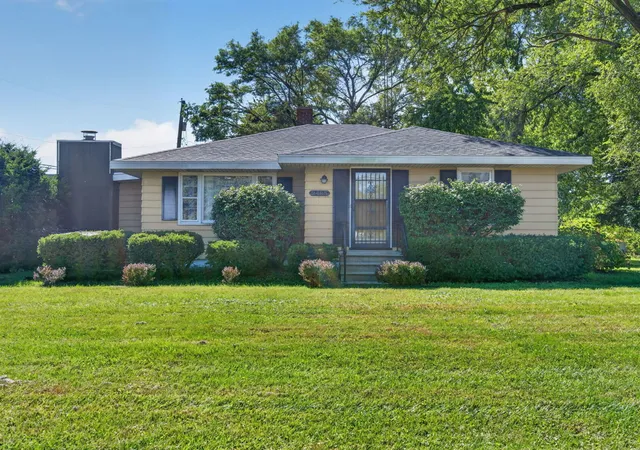 Photo 4 of Single family home for sale at 2485 E Division St, Diamond, IL 60416 | MLS# 12777598 | Listing updated on 2026-10-08