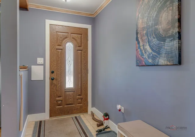 Photo 4 of Single family home for sale at 6703 Hawthorne Dr, Cary, IL 60013 | MLS# 12777606 | Listing updated on 2026-10-08