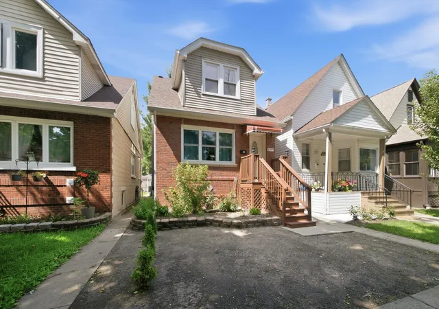 Single family home for sale at 6707 31st Street, Berwyn, IL 60402 | MLS# 12777607