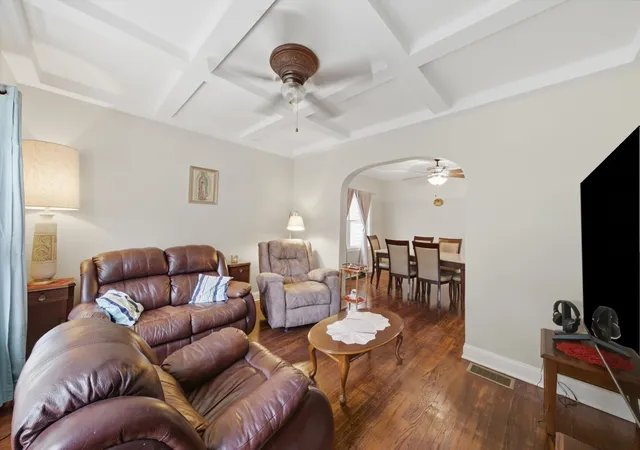 Photo 3 of Single family home for sale at 6707 31st Street, Berwyn, IL 60402 | MLS# 12777607 | Listing updated on 2026-10-05