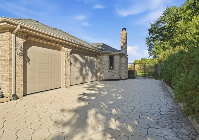Photo 3 of Single family home for sale at 2896 Tanaga Basin, New Lenox, IL 60451 | MLS# 12777610 | Listing updated on 2026-10-09