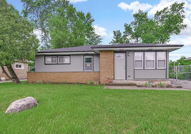 Single family home for sale at 16158 Plymouth Dr, Markham, IL 60428 | MLS# 12777638