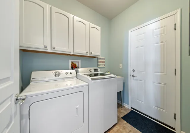 Photo 4 of Single family home for sale at 840 Voyage Way, Elgin, IL 60124 | MLS# 12777659 | Listing updated on 2026-10-10