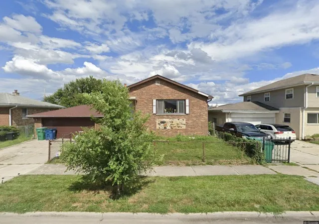 Photo 1 of Single family home for sale at 15233 8th Avenue, Phoenix, IL 60426 | MLS# 12777662 | Listing updated on 2026-10-07