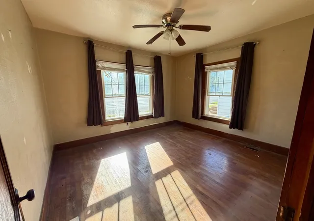 Photo 15 of Single family home for sale at 605 W 10th Street, Metropolis, IL 62960 | MLS# 12777689 | Listing updated on 2026-10-06