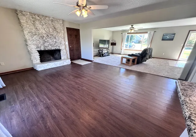 Photo 4 of Single family home for sale at 914 E Boyer St, Gibson City, IL 60936 | MLS# 12777698 | Listing updated on 2026-10-06
