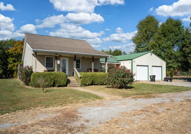 Photo 1 of Single family home for sale at 205 Tate Rd, Raleigh, IL 62977 | MLS# 12777707 | Listing updated on 2026-10-20