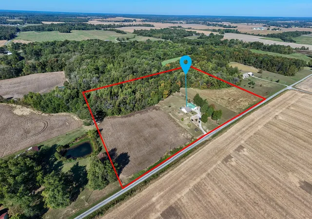 Photo 3 of Single family home for sale at 205 Tate Rd, Raleigh, IL 62977 | MLS# 12777707 | Listing updated on 2026-10-20