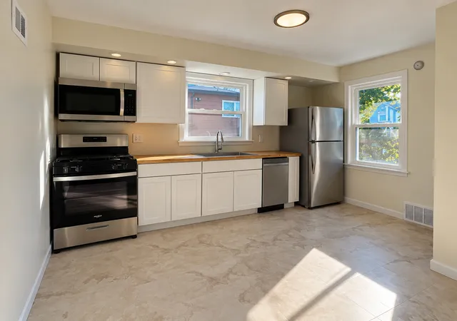 Photo 3 of Single family home for sale at 1304 Freeland Ave, Calumet City, IL 60409 | MLS# 12777717 | Listing updated on 2026-10-11