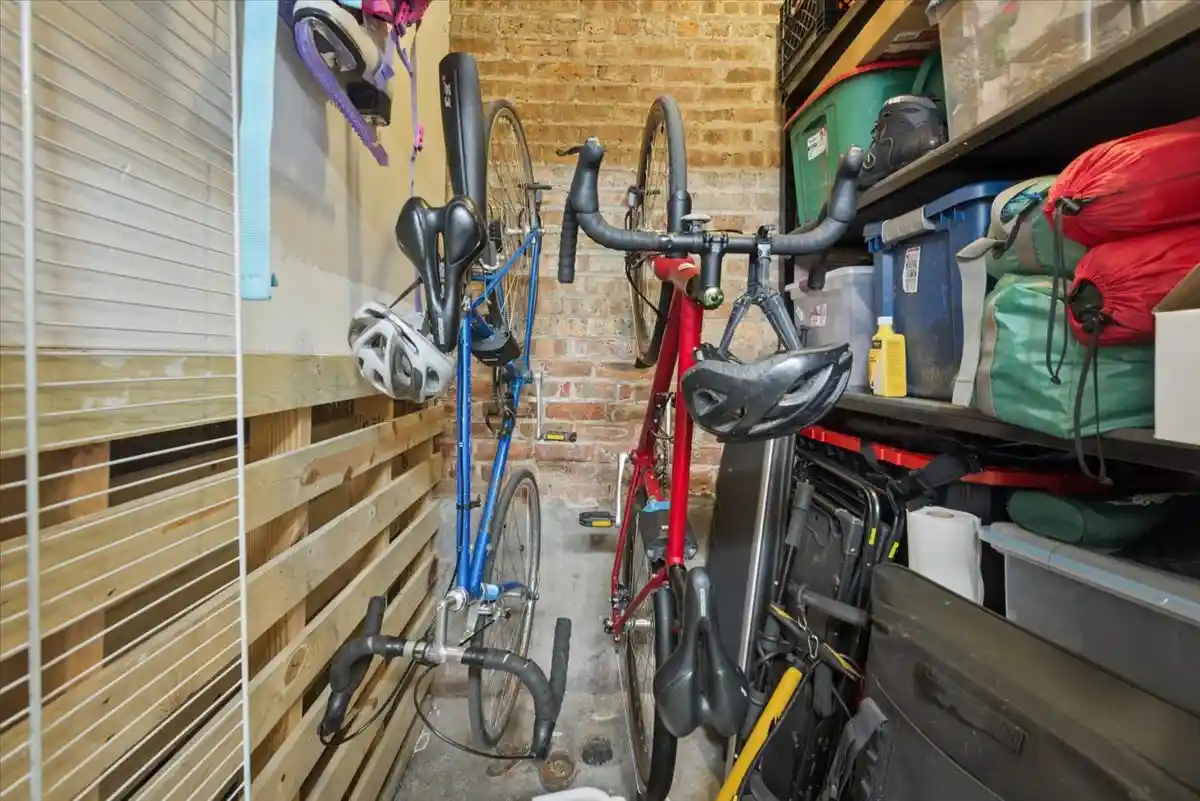Listing Photo 20 - Condo for sale at Drake Commons, Unit 2 4910 N Drake Ave, Drake Commons, Chicago, IL 60625 | Built Year: undefined - undefined