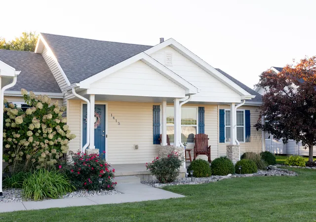 Photo 2 of Single family home for sale at 1415 Indian Trl, Kankakee, IL 60901 | MLS# 12777737 | Listing updated on 2026-10-07