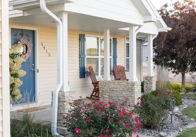 Photo 3 of Single family home for sale at 1415 Indian Trl, Kankakee, IL 60901 | MLS# 12777737 | Listing updated on 2026-10-07