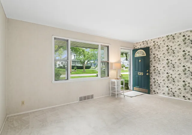 Photo 3 of Single family home for sale at 139 N Hager Ave, Barrington, IL 60010 | MLS# 12777747 | Listing updated on 2026-10-06