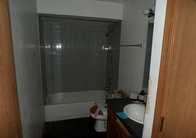 Photo 4 of Single family home for sale at 16614 Finch Ave, Harvey, IL 60426 | MLS# 12777751 | Listing updated on 2026-10-07