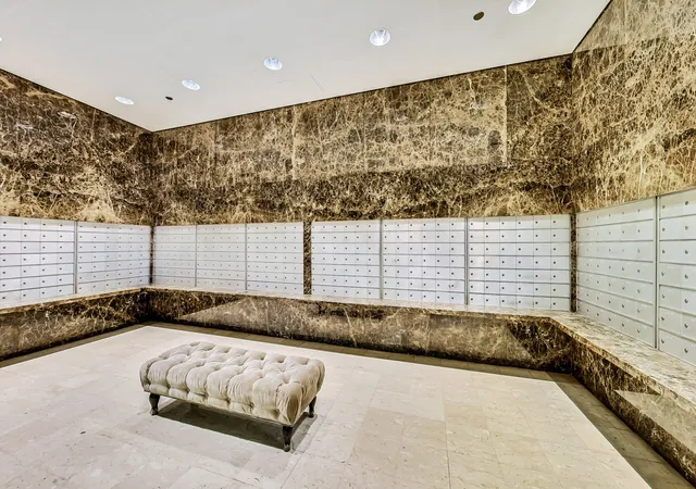 Photo 3 of Condo for sale at 10 E Ontario St #4706, Chicago, IL 60611 | MLS# 12777762 | Listing updated on 2026-10-28