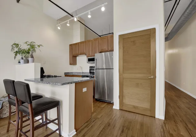 Photo 2 of Condo for sale at 1645 W Ogden Ave #718, Chicago, IL 60612 | MLS# 12777765 | Listing updated on 2026-10-06