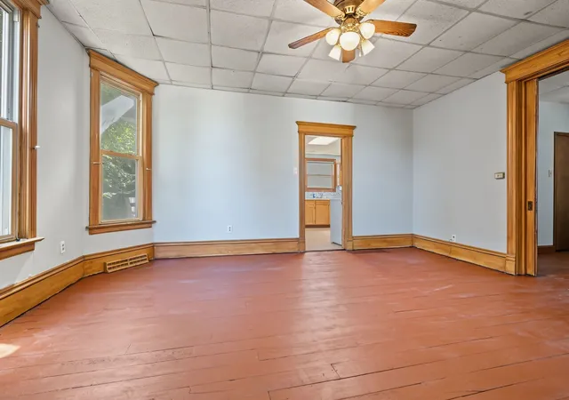 Photo 4 of Single family home for sale at 1212 W Olive St, Bloomington, IL 61701 | MLS# 12777766 | Listing updated on 2026-10-08