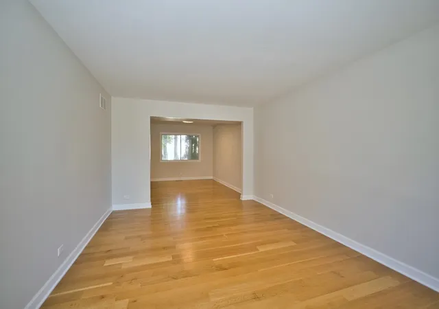 Photo 3 of Single family home for sale at 1117 Wishing Well Ln, Naperville, IL 60564 | MLS# 12777781 | Listing updated on 2026-10-07