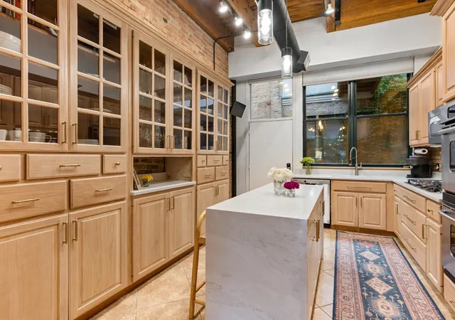 Photo 3 of Condo for sale at 1737 N Paulina St #103, Chicago, IL 60622 | MLS# 12777802 | Listing updated on 2026-10-07