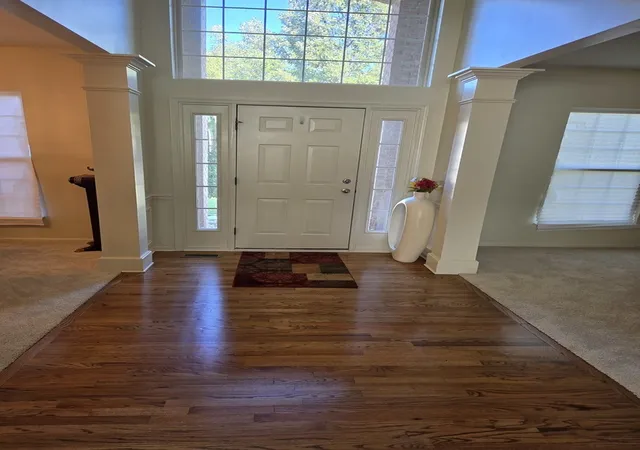 Photo 2 of Single family home for sale at 905 Blue Ridge Dr, Streamwood, IL 60107 | MLS# 12777807 | Listing updated on 2026-10-17