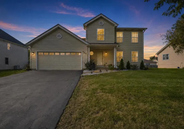 Photo 2 of Single family home for sale at 389 Blackfoot Dr, Bolingbrook, IL 60490 | MLS# 12777834 | Listing updated on 2026-10-20