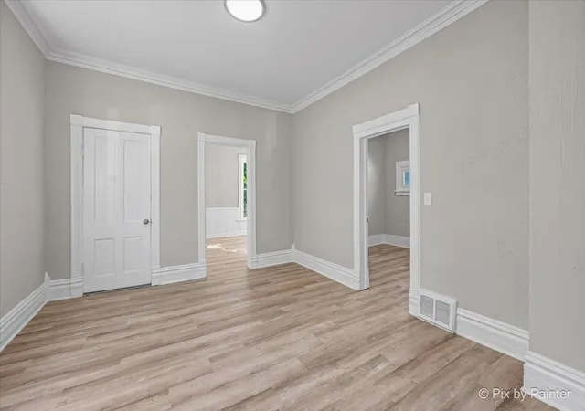 Photo 3 of Single family home for sale at 461 Franklin Blvd, Elgin, IL 60120 | MLS# 12777844 | Listing updated on 2026-10-06