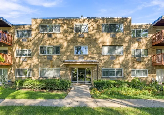 Condo for sale at 704 Dempster St #E207, Mount Prospect, IL 60056 | MLS# 12777848