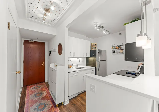 Photo 2 of Condo for sale at 401 E Ontario St #806, Chicago, IL 60611 | MLS# 12777866 | Listing updated on 2026-10-06