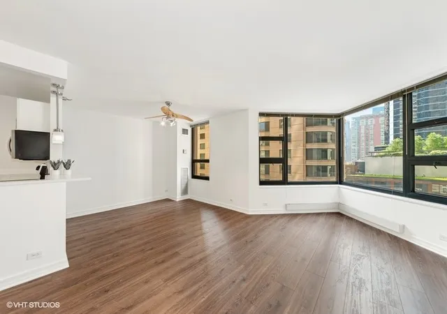 Photo 3 of Condo for sale at 401 E Ontario St #806, Chicago, IL 60611 | MLS# 12777866 | Listing updated on 2026-10-06