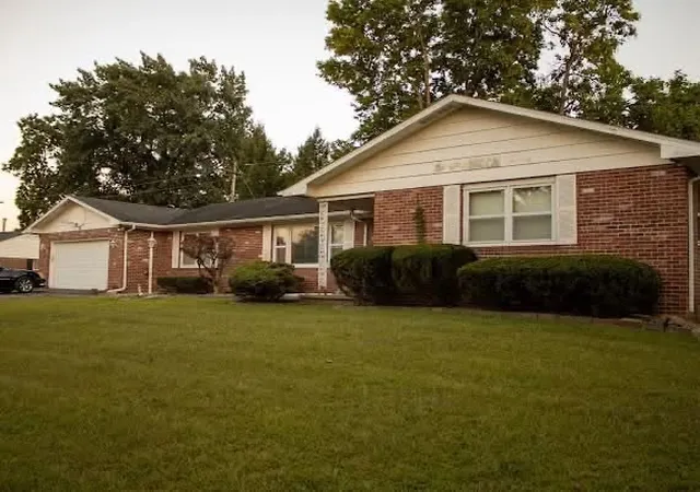 Photo 1 of Single family home for sale at 10 Terrace Ave, Danville, IL 61832 | MLS# 12777872 | Listing updated on 2026-10-07