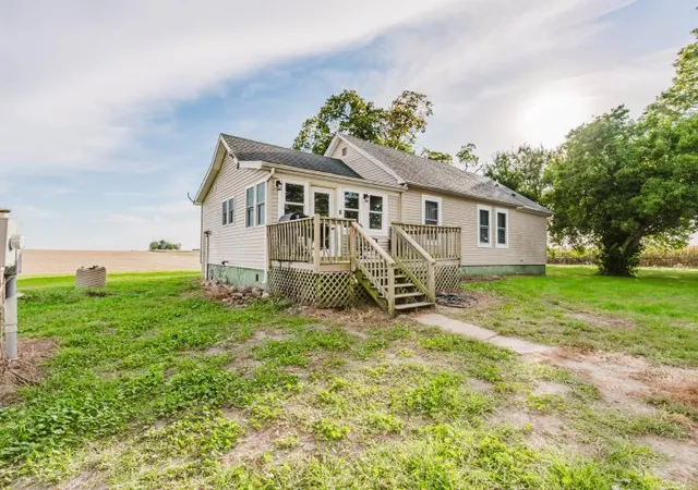 Photo 2 of Single family home for sale at 6528 Lilac Rd, Clinton, IL 61727 | MLS# 12777880 | Listing updated on 2026-10-07