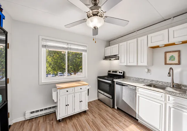 Photo 4 of Condo for sale at 232 Klein Crk Ct #4D, Carol Stream, IL 60188 | MLS# 12777881 | Listing updated on 2026-10-08