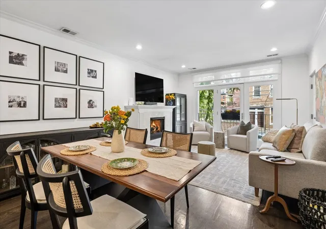 Photo 4 of Condo for sale at 1510 N Wieland St #2, Chicago, IL 60610 | MLS# 12777883 | Listing updated on 2026-10-07