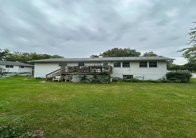 Photo 4 of Single family home for sale at 2727 Mitchell Dr, Woodridge, IL 60517 | MLS# 12777889 | Listing updated on 2026-10-06