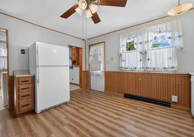 Photo 3 of Single family home for sale at 604 W Elm St, Le Roy, IL 61752 | MLS# 12777891 | Listing updated on 2026-10-09