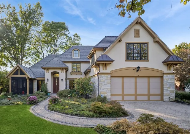 Photo 1 of Single family home for sale at 718 Woodmere Ln, Glenview, IL 60025 | MLS# 12777893 | Listing updated on 2026-10-22
