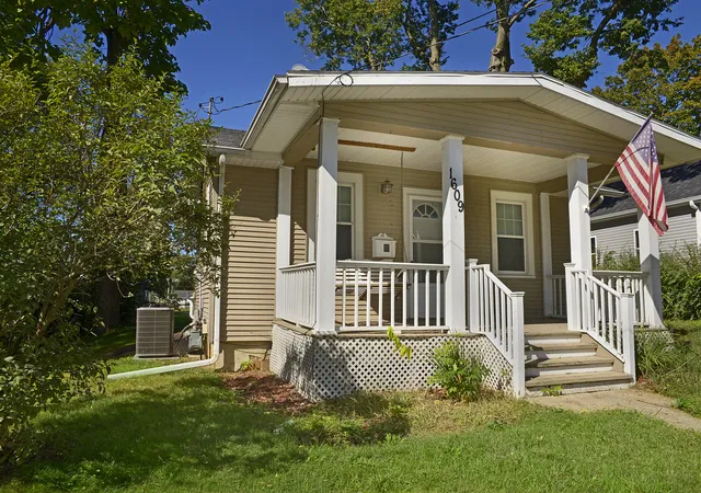 Photo 15 of Single family home for sale at 1609 Sycamore St, Ottawa, IL 61350 | MLS# 12777908 | Listing updated on 2026-10-08