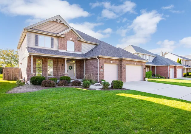 Photo 3 of Single family home for sale at 9040 Witham Ln, Woodridge, IL 60517 | MLS# 12777911 | Listing updated on 2026-10-09