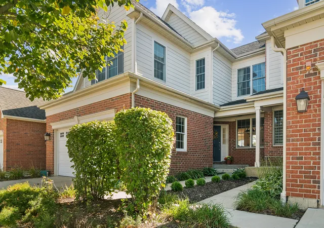 Townhouse for sale at 27 Harborside Way, Hawthorn Woods, IL 60047 | MLS# 12777912