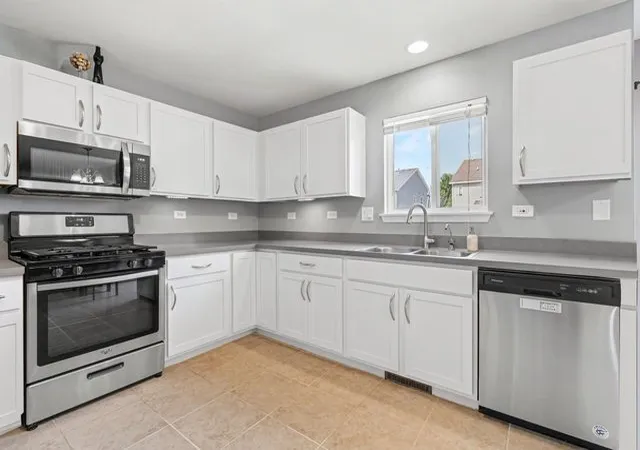 Photo 2 of Single family home for sale at 1067 Vermillion St, Plano, IL 60545 | MLS# 12777931 | Listing updated on 2026-10-18