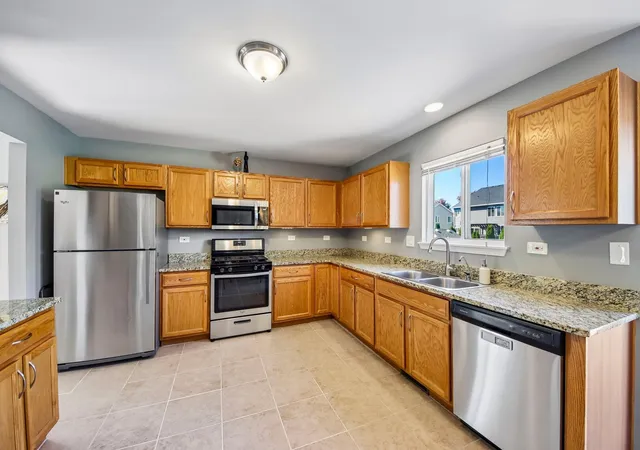 Photo 4 of Single family home for sale at 1067 Vermillion St, Plano, IL 60545 | MLS# 12777931 | Listing updated on 2026-10-18