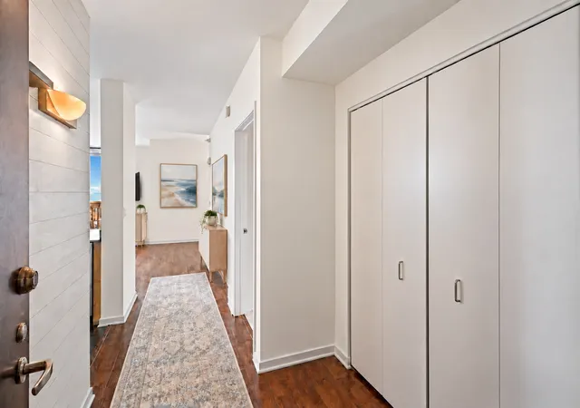 Photo 2 of Condo for sale at 807 Davis St #1211, Evanston, IL 60201 | MLS# 12777936 | Listing updated on 2026-10-09