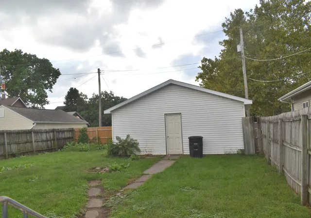 Photo 3 of Single family home for sale at 1841 2nd Street, Moline, IL 61265 | MLS# 12777948 | Listing updated on 2026-10-07