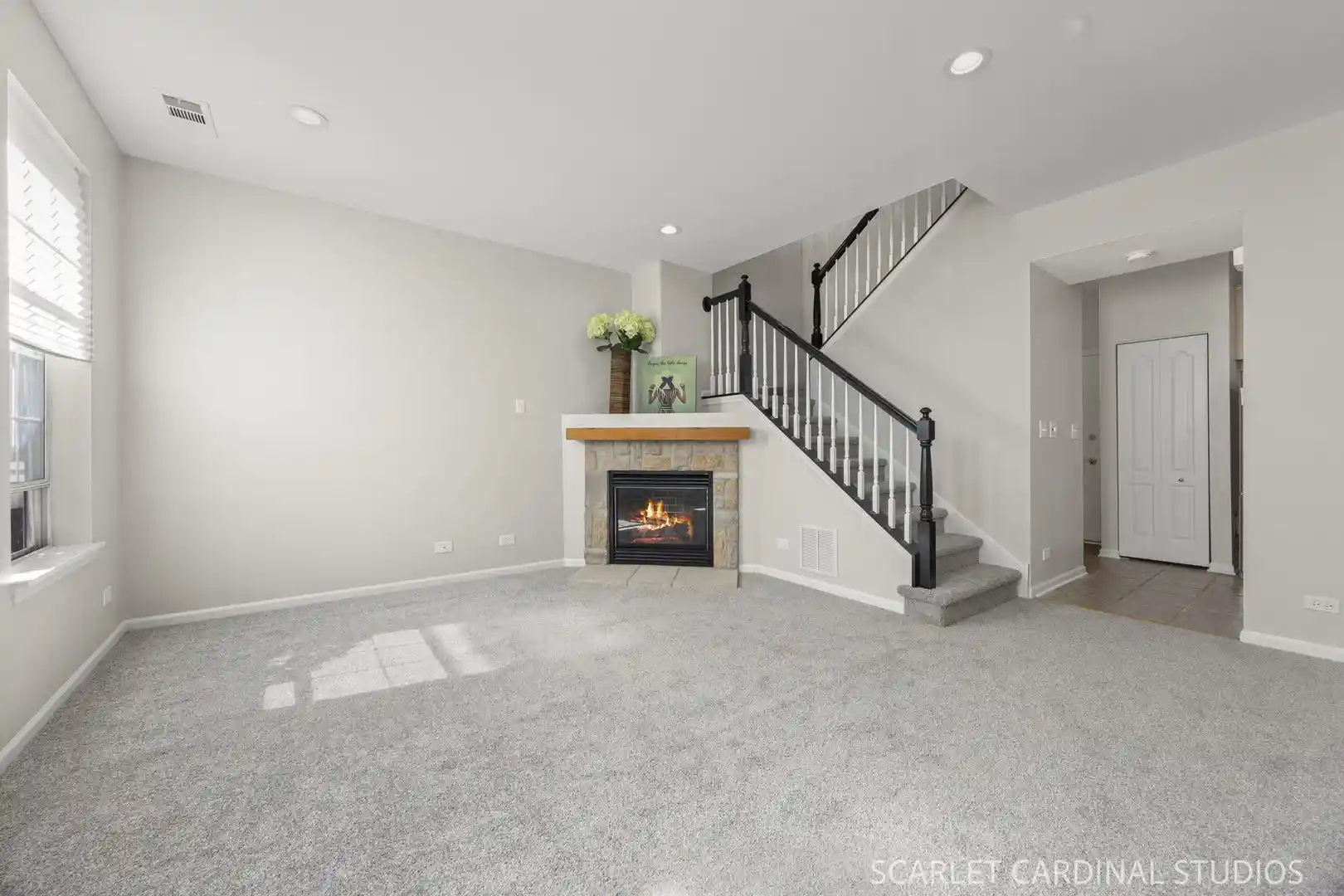 Listing Photo 2 - Condo for sale in 2534 Capitol Ave located at 2534 Capitol Ave, Aurora, IL 60503 - Unit 2534 Capitol Ave