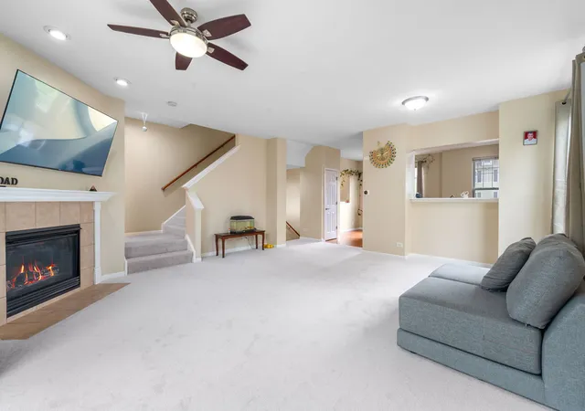 Photo 4 of Townhouse for sale at 3443 Bradbury Cir, Aurora, IL 60504 | MLS# 12778001 | Listing updated on 2026-10-06