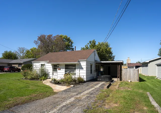 Photo 3 of Single family home for sale at 306 W Dearborn St, Plano, IL 60545 | MLS# 12778002 | Listing updated on 2026-10-09