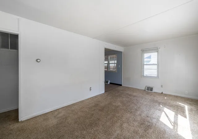 Photo 4 of Single family home for sale at 306 W Dearborn St, Plano, IL 60545 | MLS# 12778002 | Listing updated on 2026-10-09