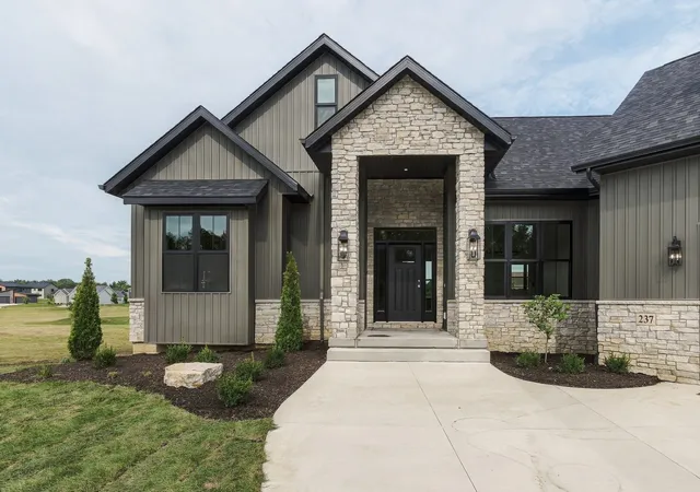 Photo 1 of Single family home for sale at 237 Mason Dr, Riverdale, IA 52722 | MLS# 12778021 | Listing updated on 2026-10-06