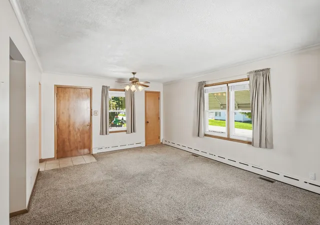 Photo 4 of Single family home for sale at 741 Elliott St, Beecher, IL 60401 | MLS# 12778045 | Listing updated on 2026-10-07